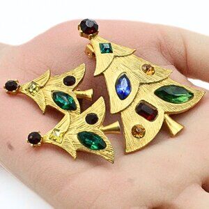 Exquisite Weiss Signed Multicolor Textured Gold Plate Christmas Tree Set